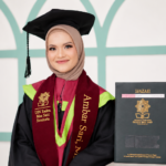 Guru SMP Muhammadiyah Imam Syuhodo Wisuda Magister Pendidikan di UIN Surakarta