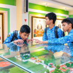Outing Class SMP Muhammadiyah Imam Syuhodo ke Malioboro, Siswa Asah Mental Jurnalistik